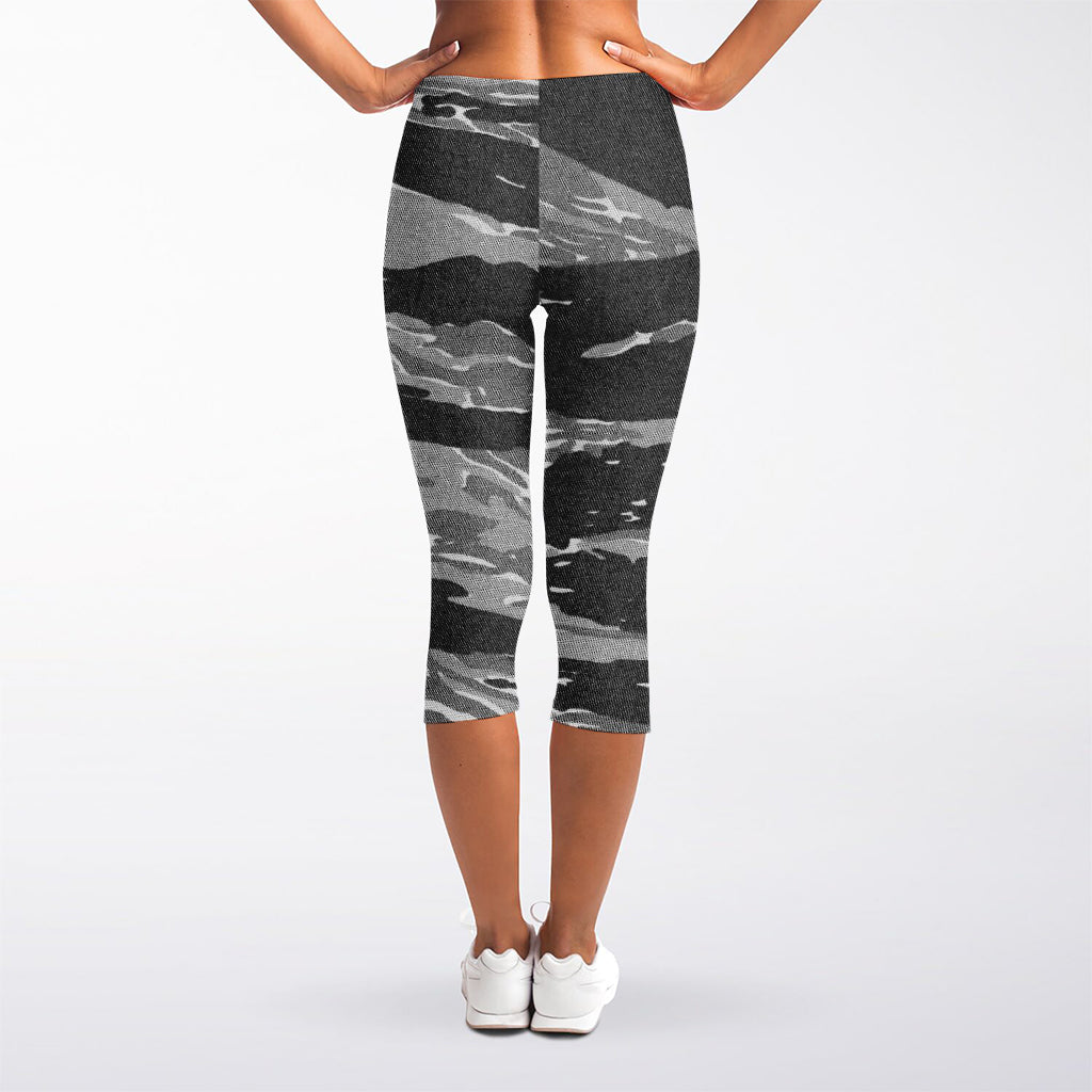 Grey Tiger Stripe Camouflage Print Women's Capri Leggings