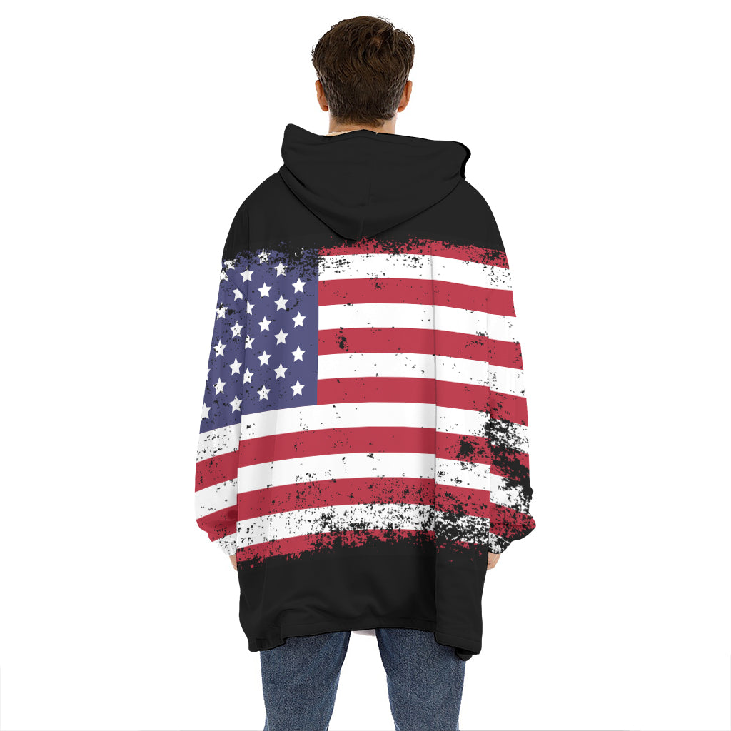 Grunge American Flag Print Hoodie Blanket