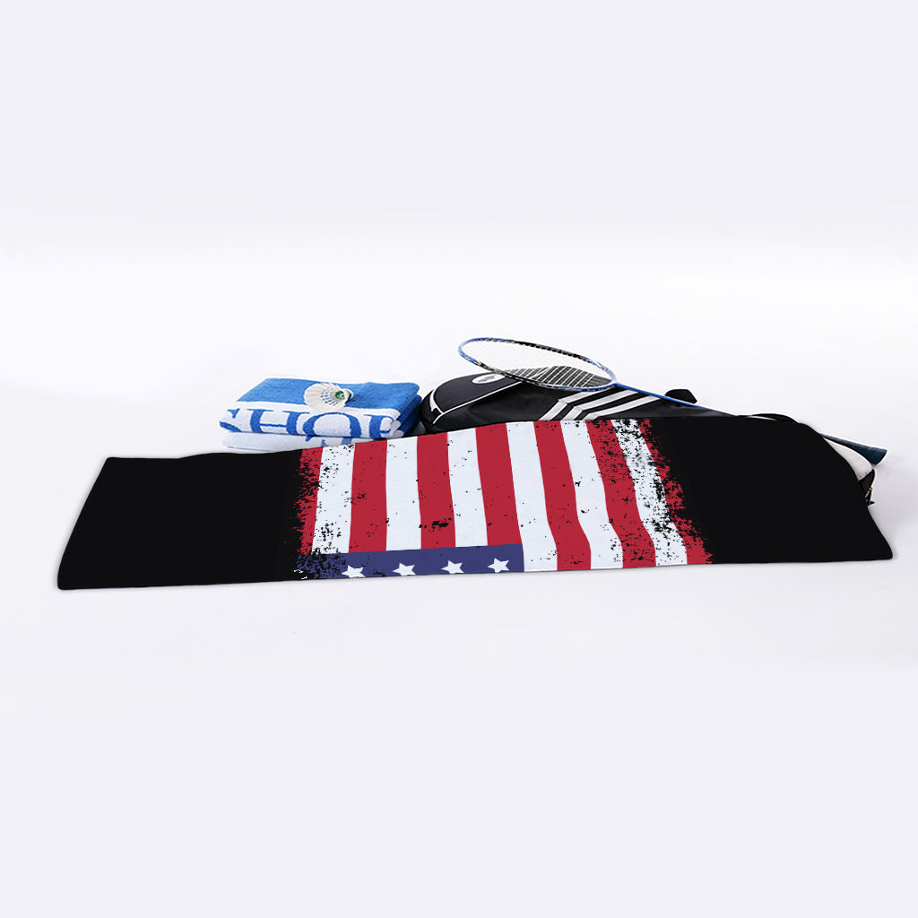 Grunge American Flag Print Sports Towel