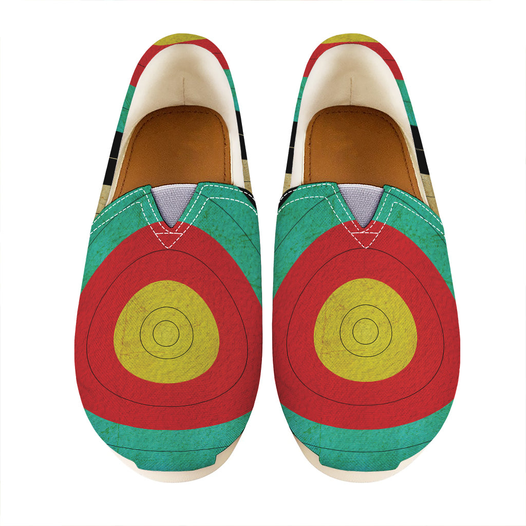 Grunge Bullseye Target Print Casual Shoes