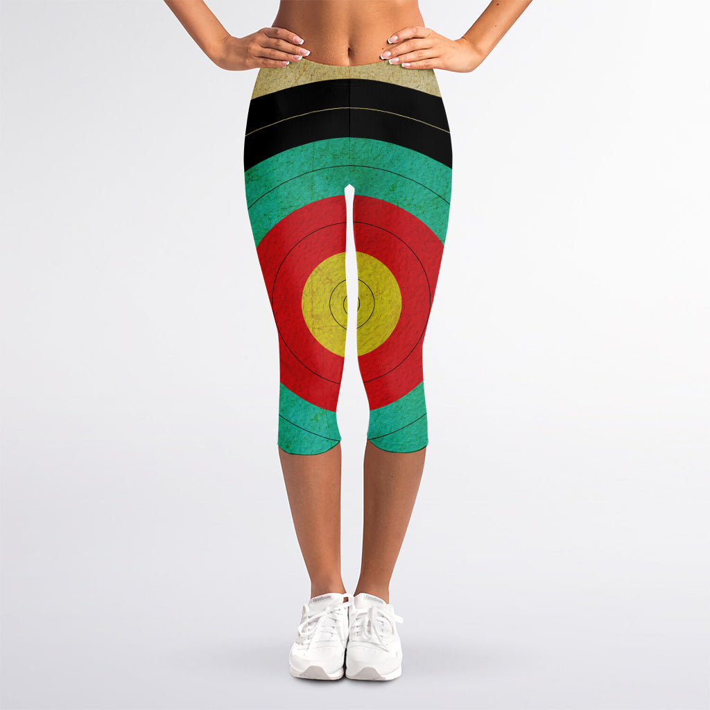 Grunge Bullseye Target Print Women's Capri Leggings
