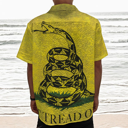 Grunge Gadsden Flag Print Textured Short Sleeve Shirt