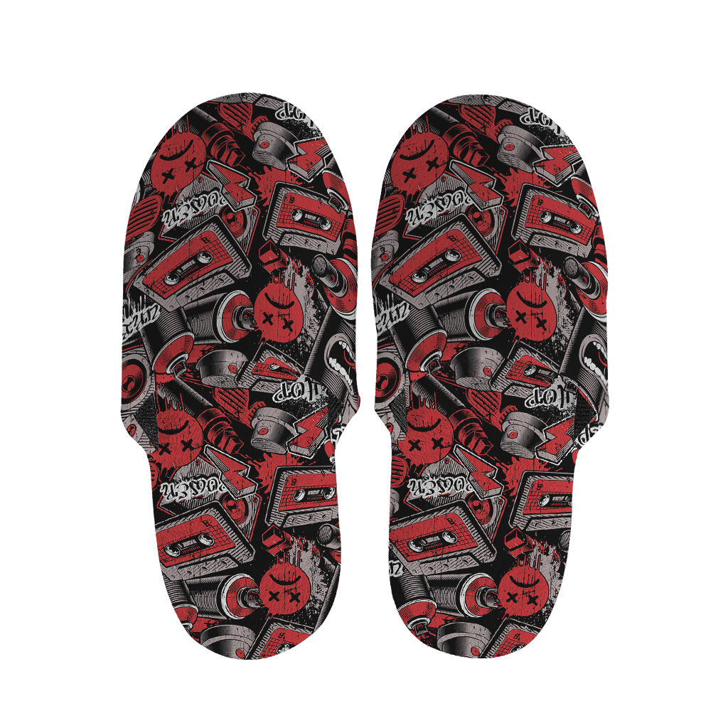 Grunge Graffiti Pattern Print Slippers