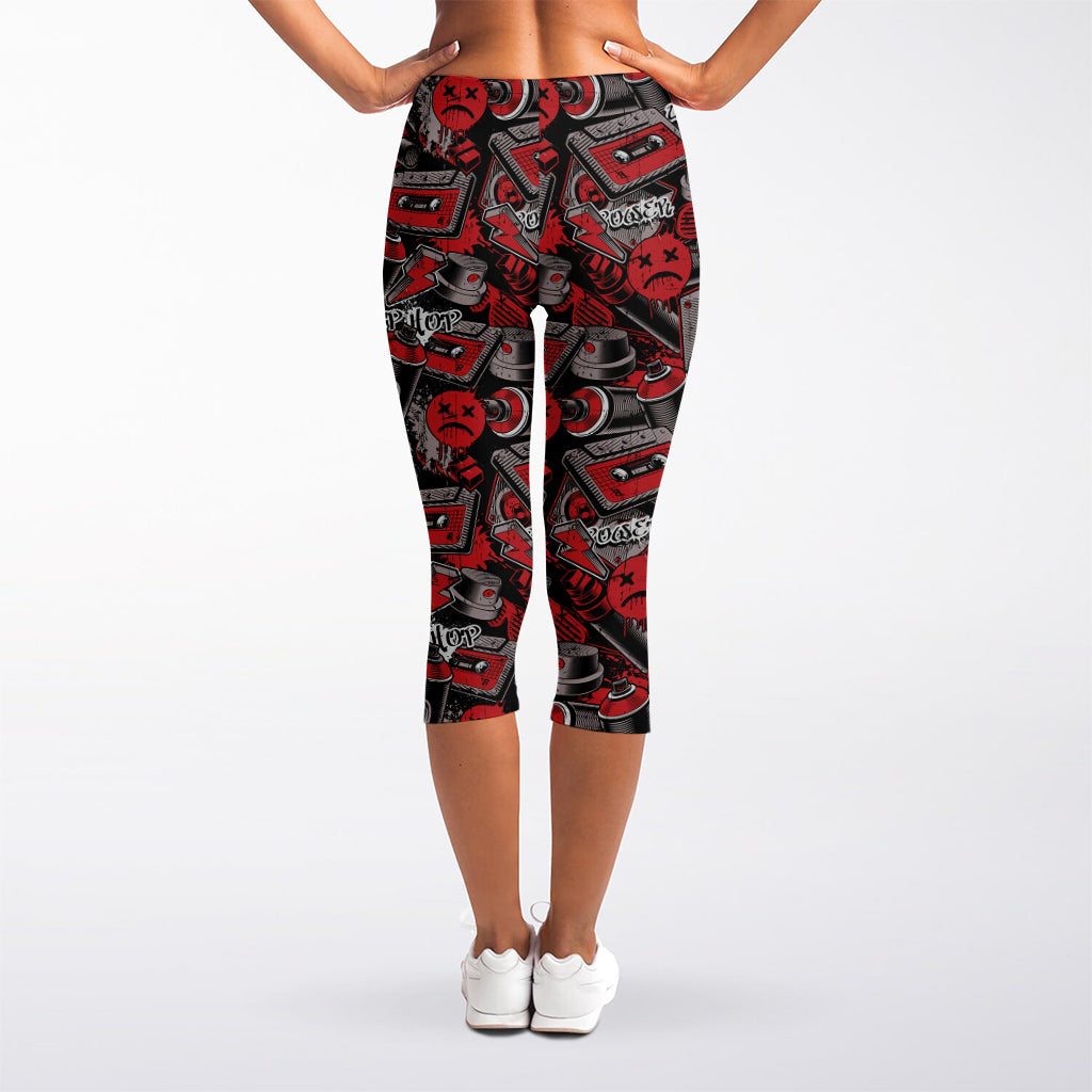 Grunge Graffiti Pattern Print Women's Capri Leggings