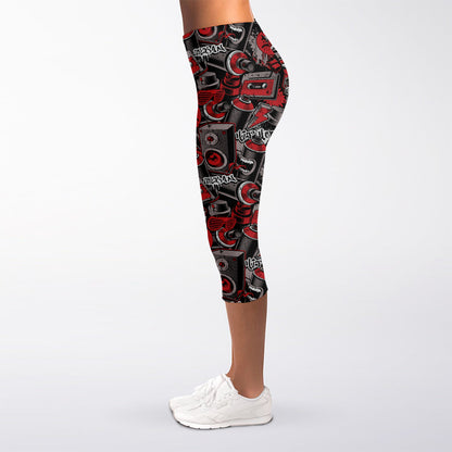 Grunge Graffiti Pattern Print Women's Capri Leggings