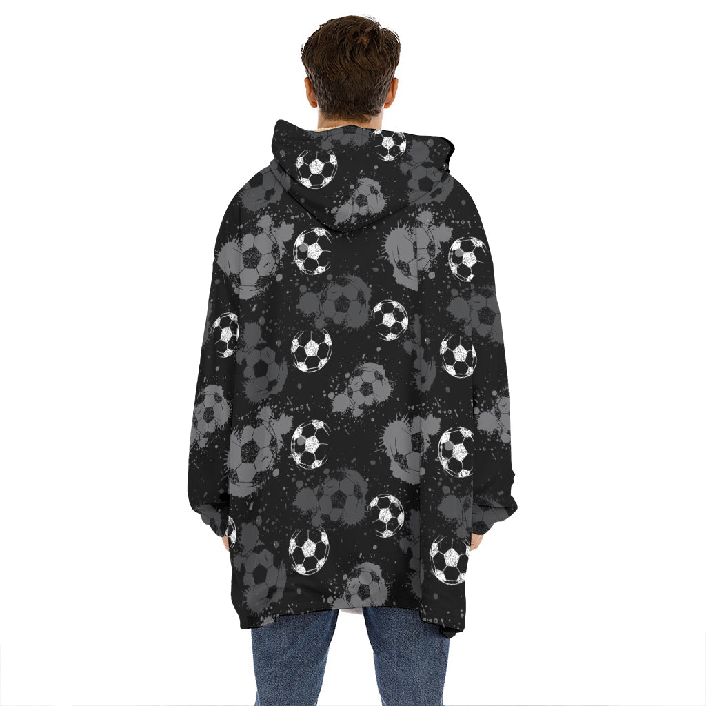 Grunge Soccer Ball Pattern Print Hoodie Blanket
