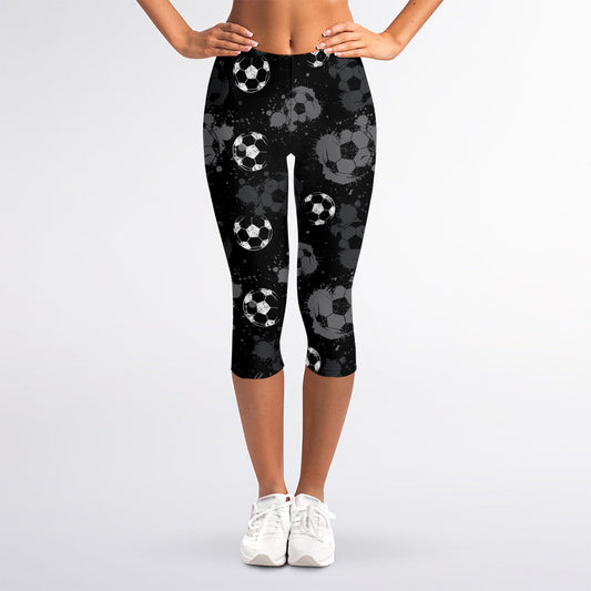 Grunge Soccer Ball Pattern Print Women's Capri Leggings