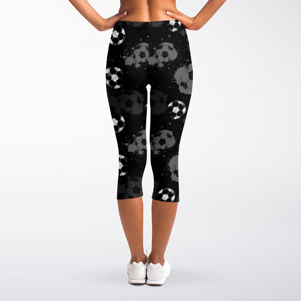 Grunge Soccer Ball Pattern Print Women's Capri Leggings
