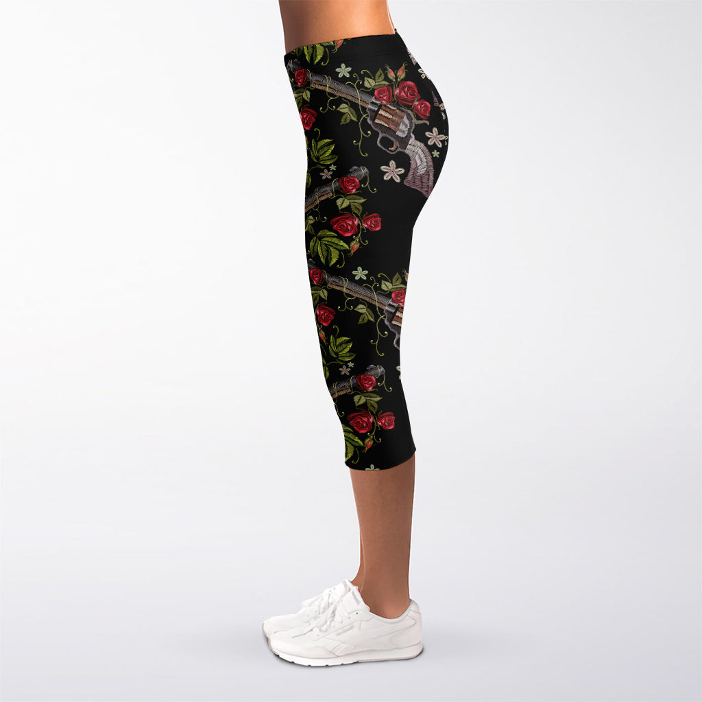 Guns And Flowers Pattern Print Women's Capri Leggings