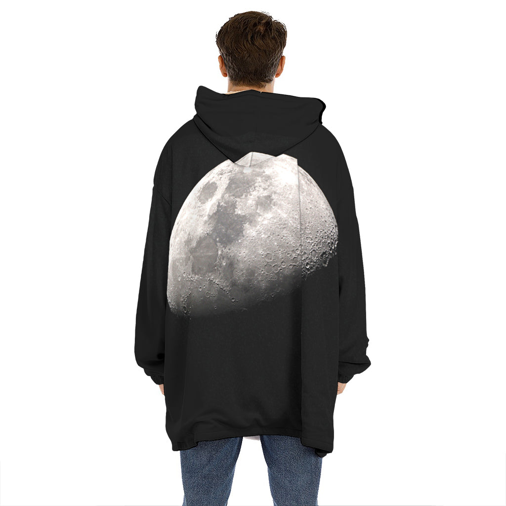 Half Moon Print Hoodie Blanket