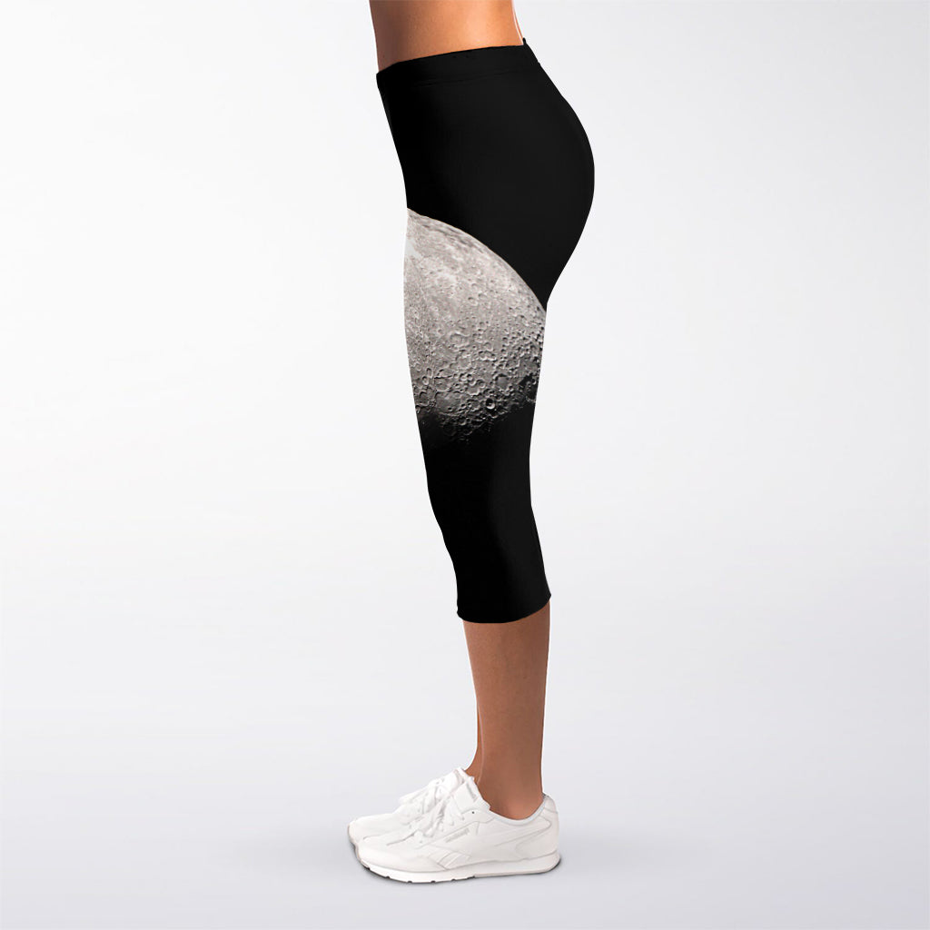 Half Moon Print Women's Capri Leggings
