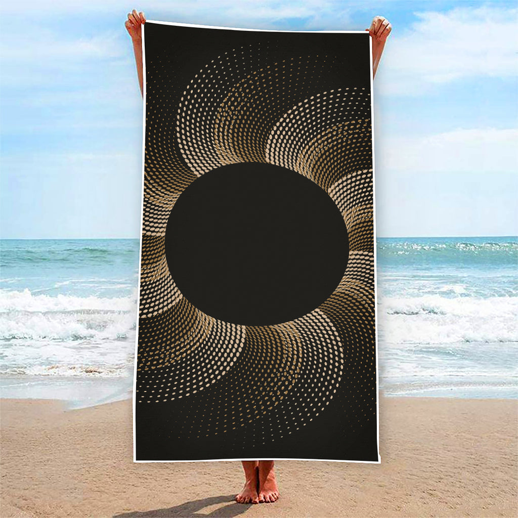 Halftone Dot Sun Print Beach Towel