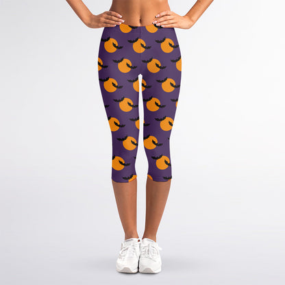 Halloween Bat And Moon Pattern Print Women's Capri Leggings