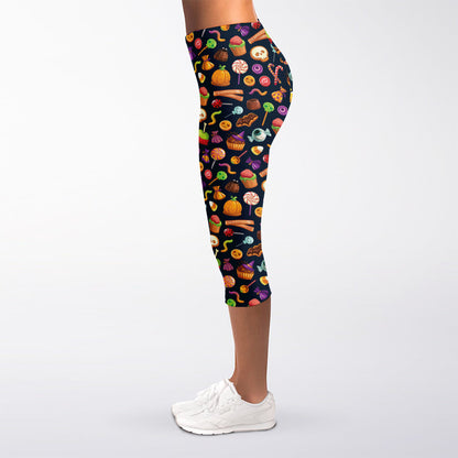 Halloween Candy Pattern Print Women's Capri Leggings