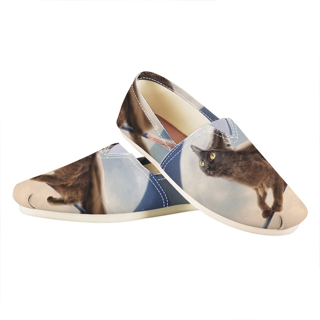 Halloween Flying Witch Cat Print Casual Shoes
