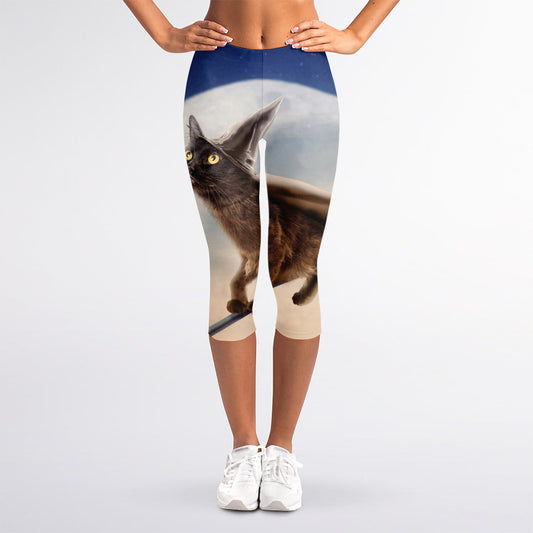 Halloween Flying Witch Cat Print Women's Capri Leggings