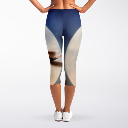 Halloween Flying Witch Cat Print Women's Capri Leggings