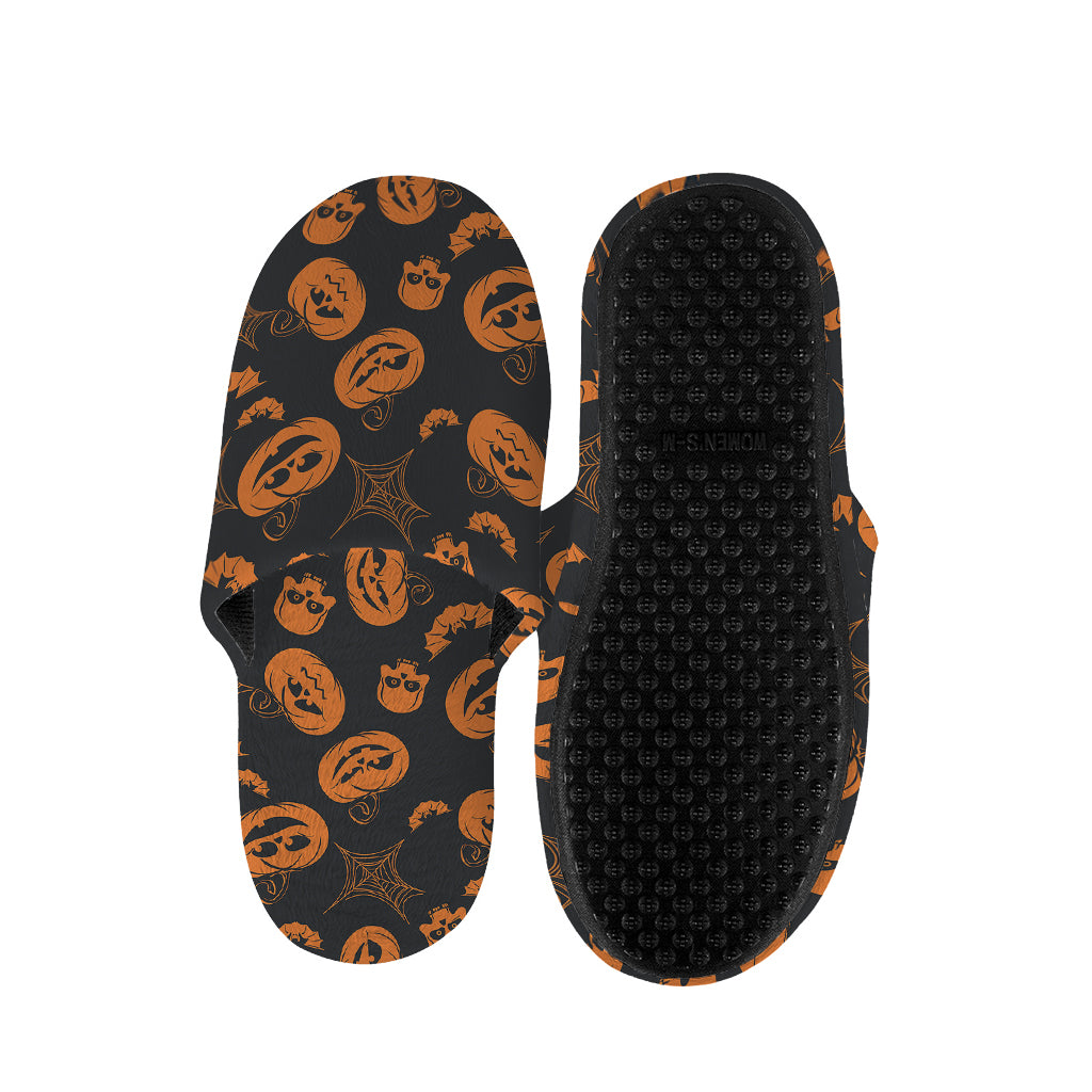 Halloween Pumpkin And Bat Pattern Print Slippers