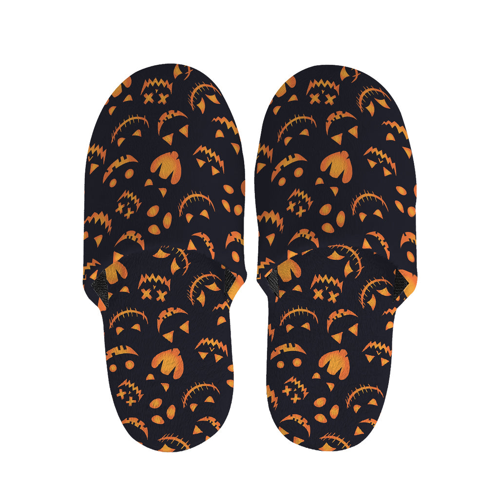 Halloween Pumpkin Faces Pattern Print Slippers