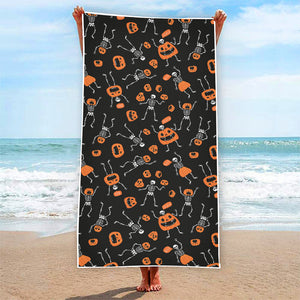 Halloween Skeleton And Pumpkin Print Beach Towel