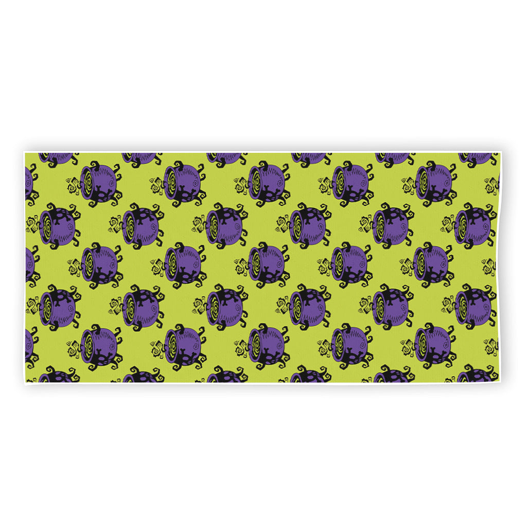 Halloween Witch Cauldron Pattern Print Beach Towel
