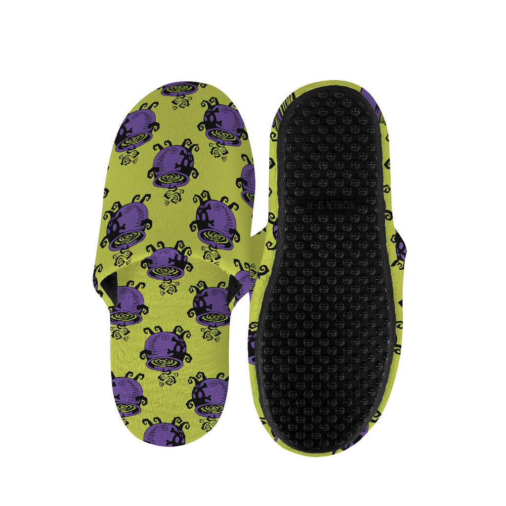 Halloween Witch Cauldron Pattern Print Slippers
