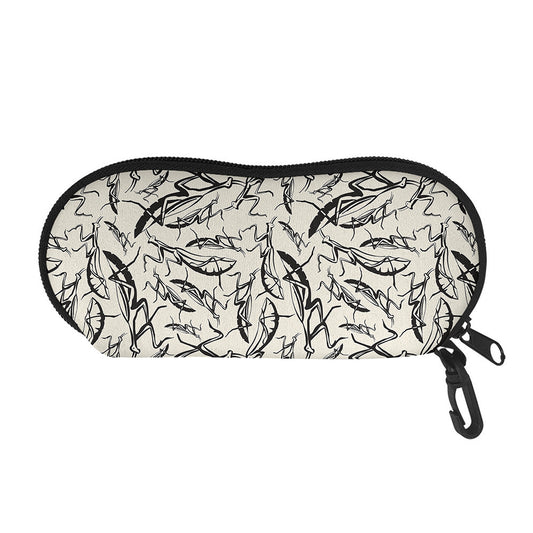 Hand Drawn Mantis Pattern Print Glasses Case