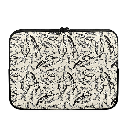 Hand Drawn Mantis Pattern Print Laptop Sleeve