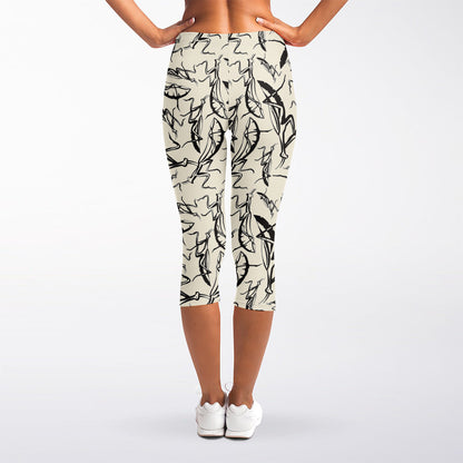 Hand Drawn Mantis Pattern Print Women's Capri Leggings