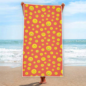 Happy Emoji Pattern Print Beach Towel