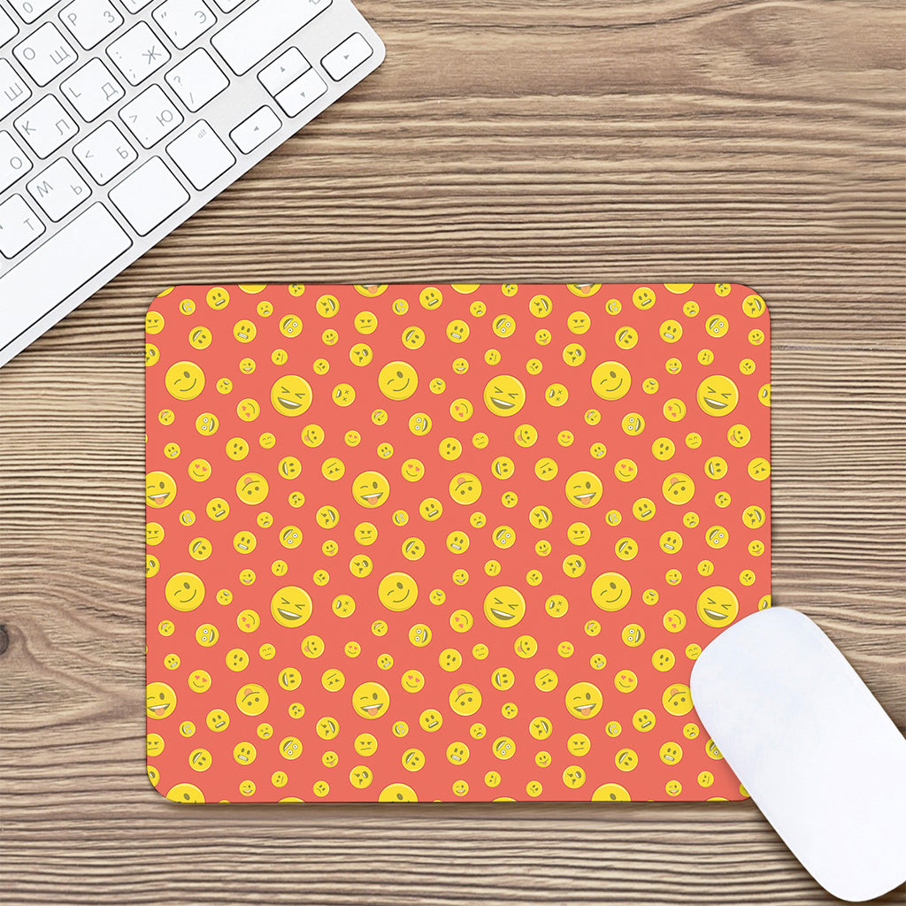 Happy Emoji Pattern Print Mouse Pad