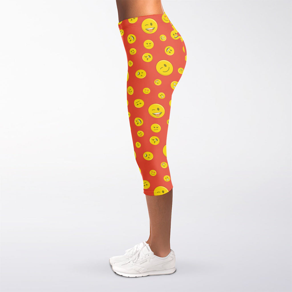 Happy Emoji Pattern Print Women's Capri Leggings