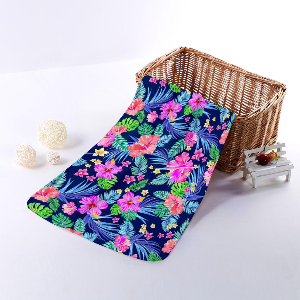Hawaii Exotic Flowers Pattern Print Towel