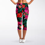 Hawaii Floral Flowers Pattern Print Women's Capri Leggings