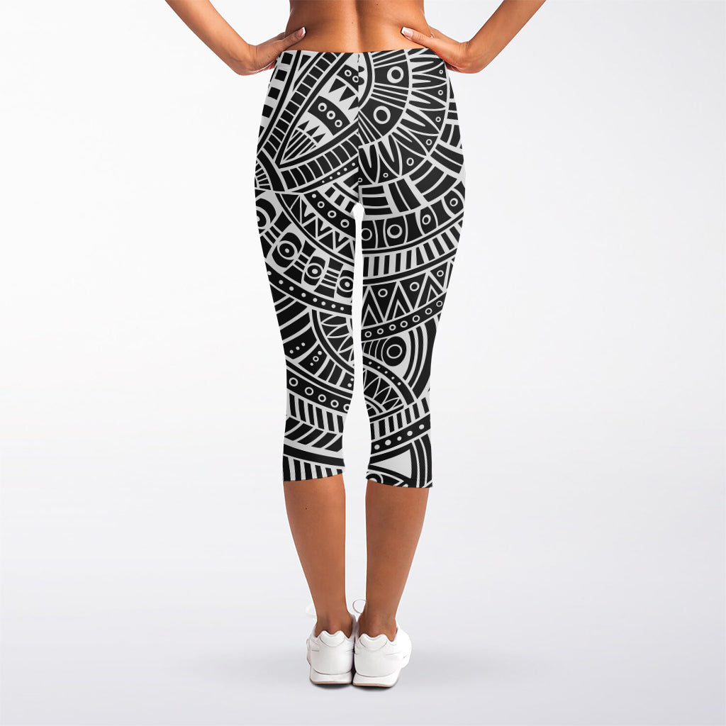 Hawaii Polynesian Tribal Print Women's Capri Leggings