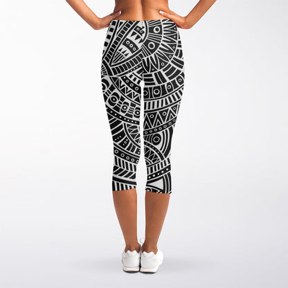 Hawaii Polynesian Tribal Print Women's Capri Leggings
