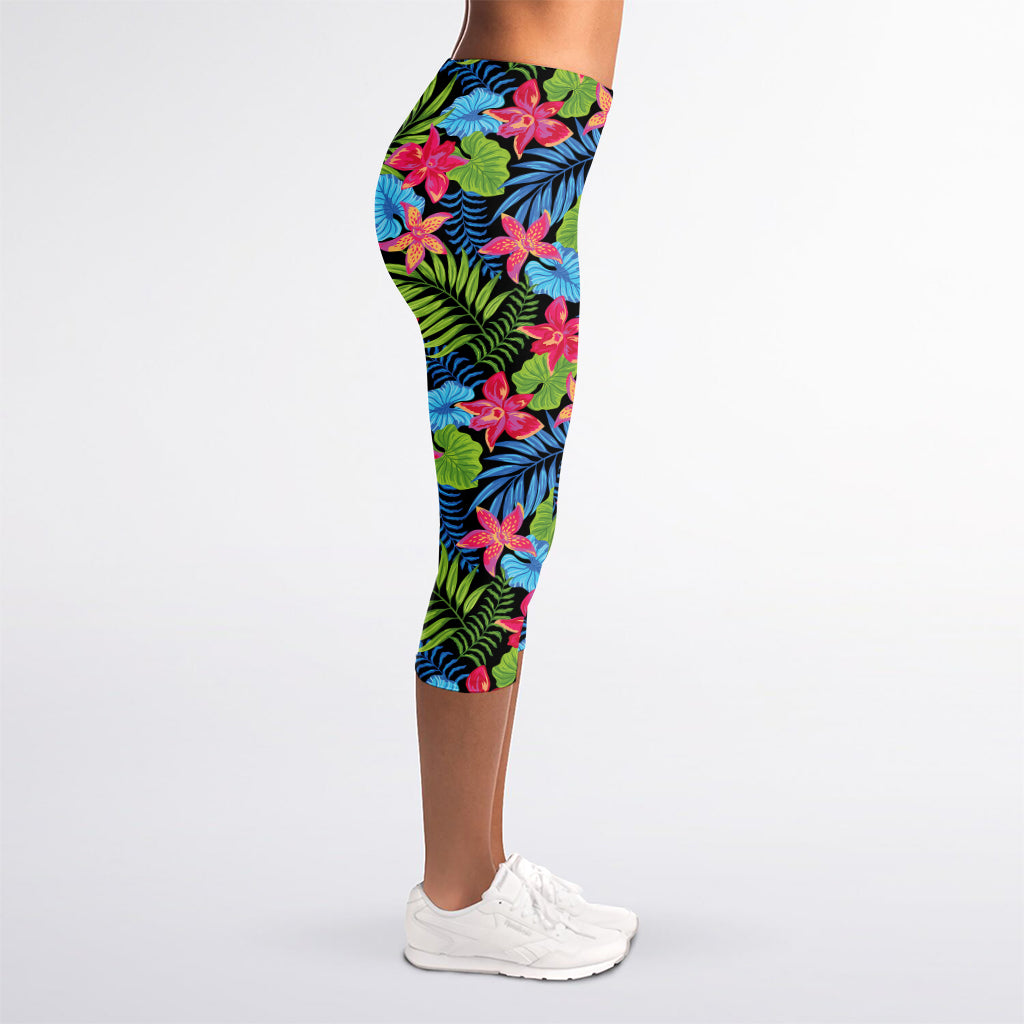 Hawaiian Floral Pattern Print Women's Capri Leggings