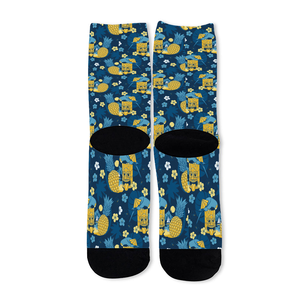 Hawaiian Tiki Pattern Print Long Socks