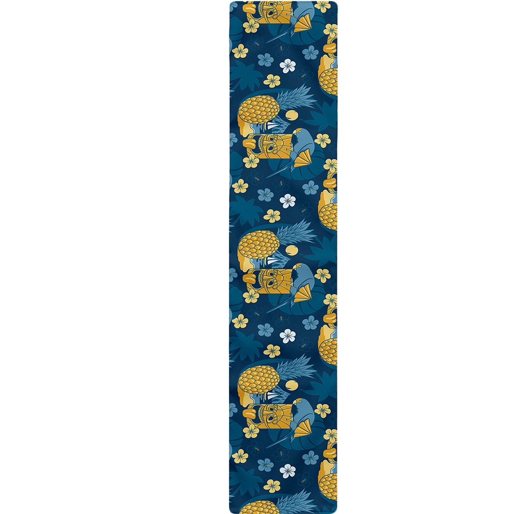 Hawaiian Tiki Pattern Print Table Runner