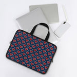 Heart Knitted Pattern Print Laptop Sleeve With Handle