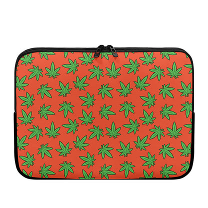 Hemp Leaf Pattern Print Laptop Sleeve