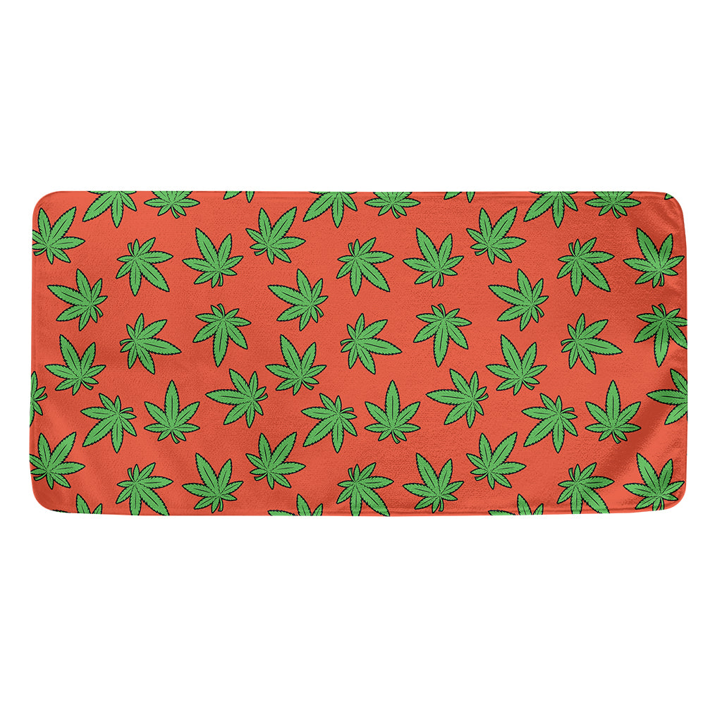 Hemp Leaf Pattern Print Towel