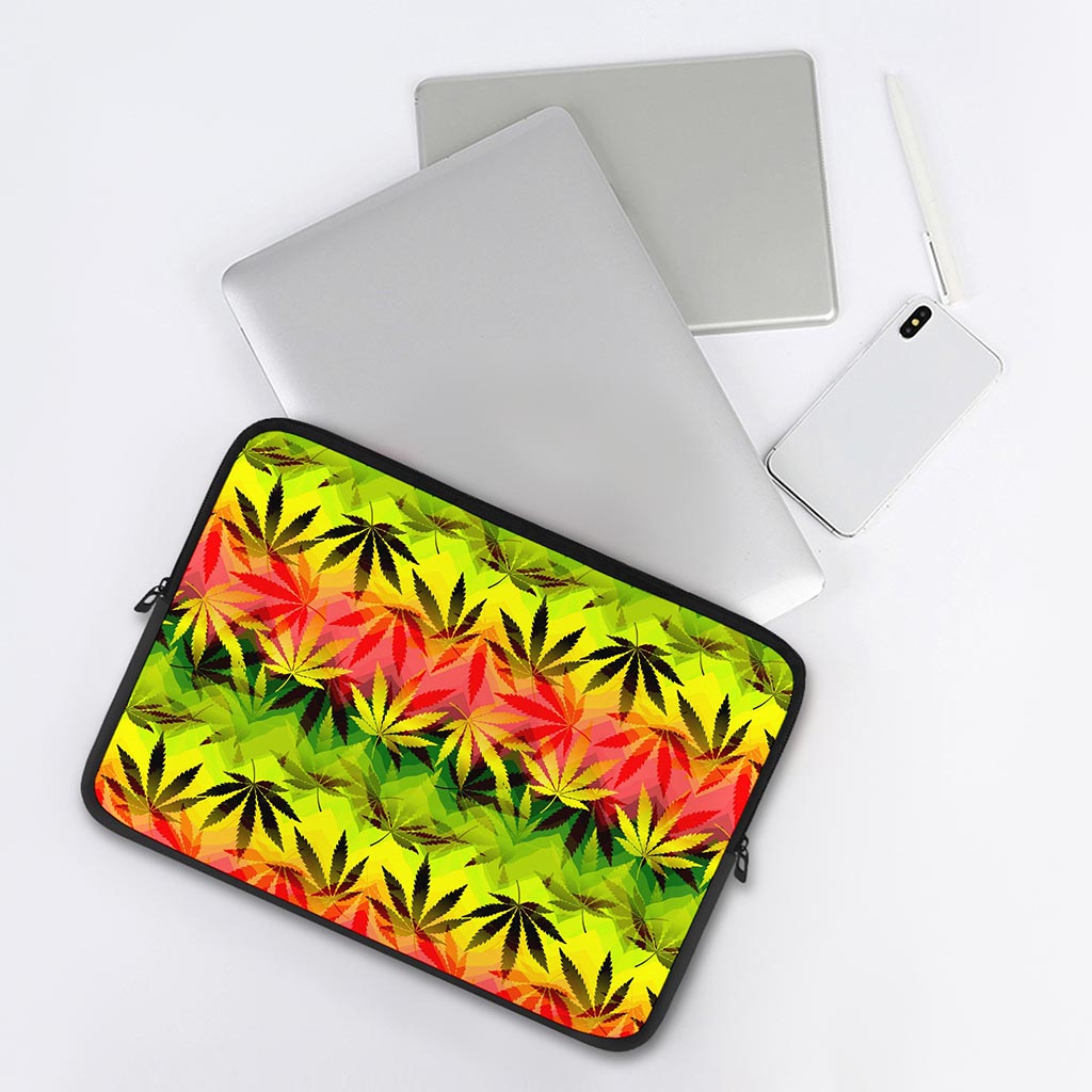 Hemp Leaf Reggae Pattern Print Laptop Sleeve