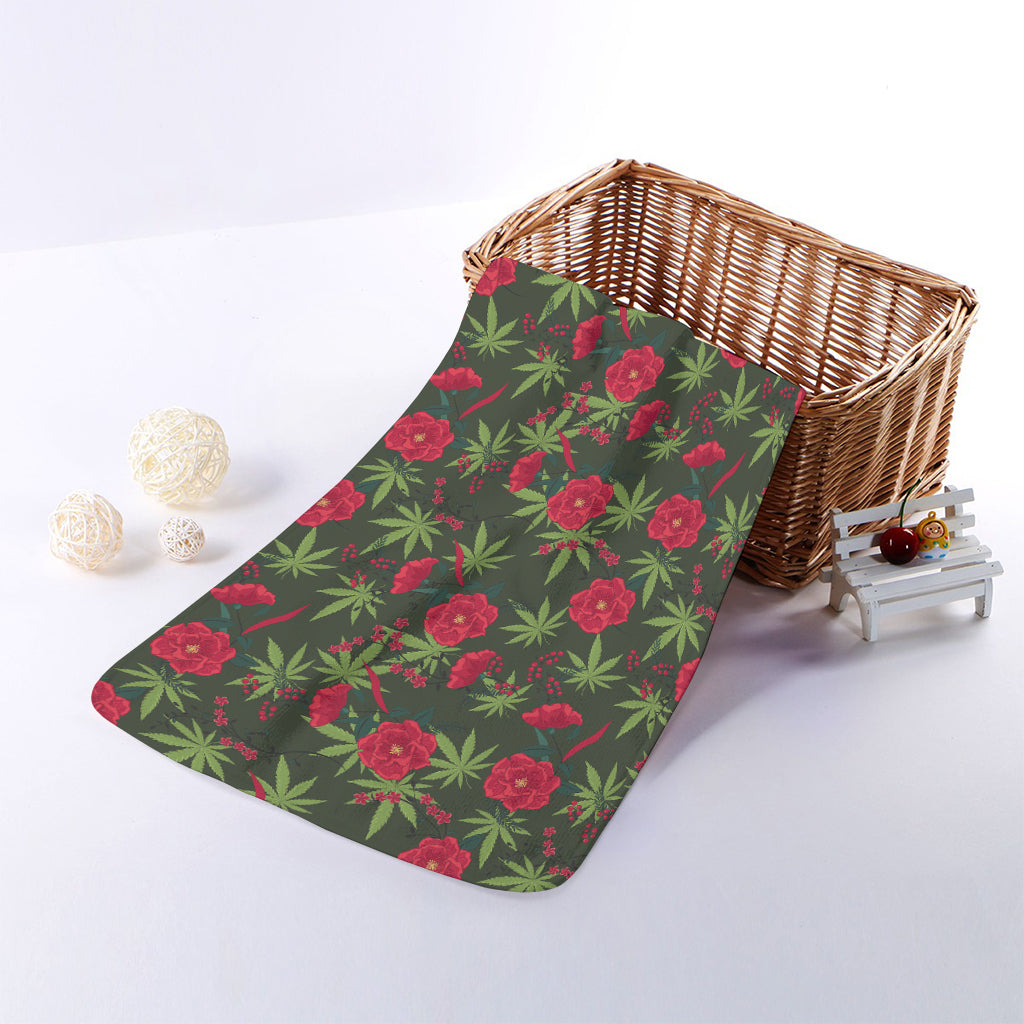 Hemp Leaves And Flowers Pattern Print Towel