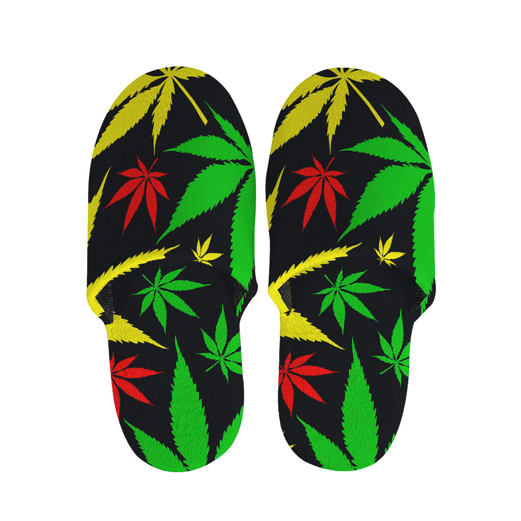 Hemp Leaves Reggae Pattern Print Slippers