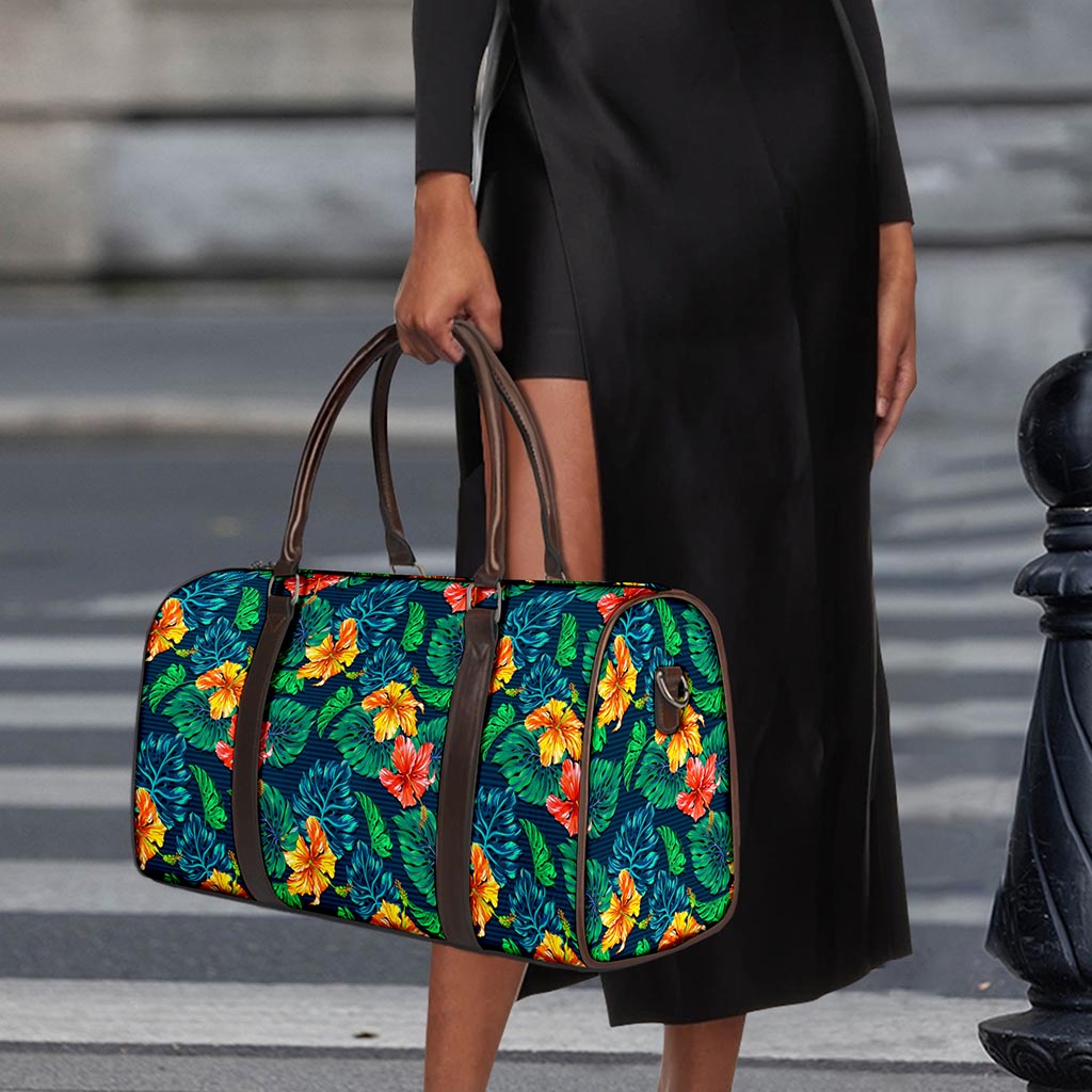 Hibiscus Monstera Hawaii Pattern Print Duffle Bag