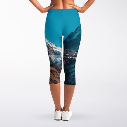 Himalaya Mountain Print Women's Capri Leggings