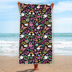 Hippie Peace Sign And Love Pattern Print Beach Towel