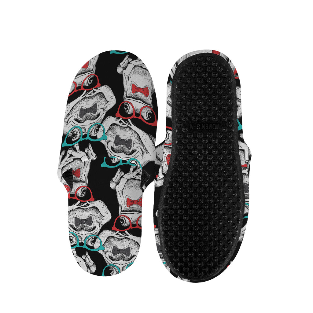Hipster Frog Pattern Print Slippers