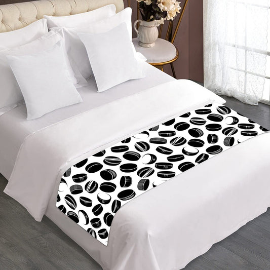 Hockey Puck Pattern Print Bed Runner